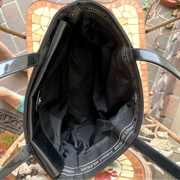 Tommy Hilfiger Nylon Tote Shoulder Bag/Purse in Black. Good condition! - Picture 3 of 9